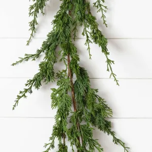 Cedar With Berries Garland